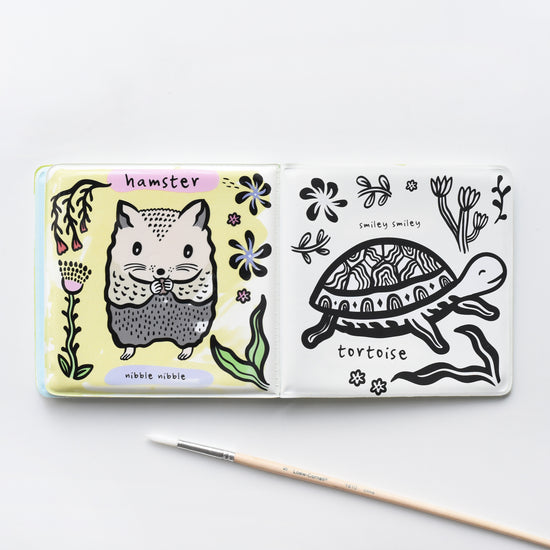 Who Loves Pets? Color Changing Bath Book - Imagen 4
